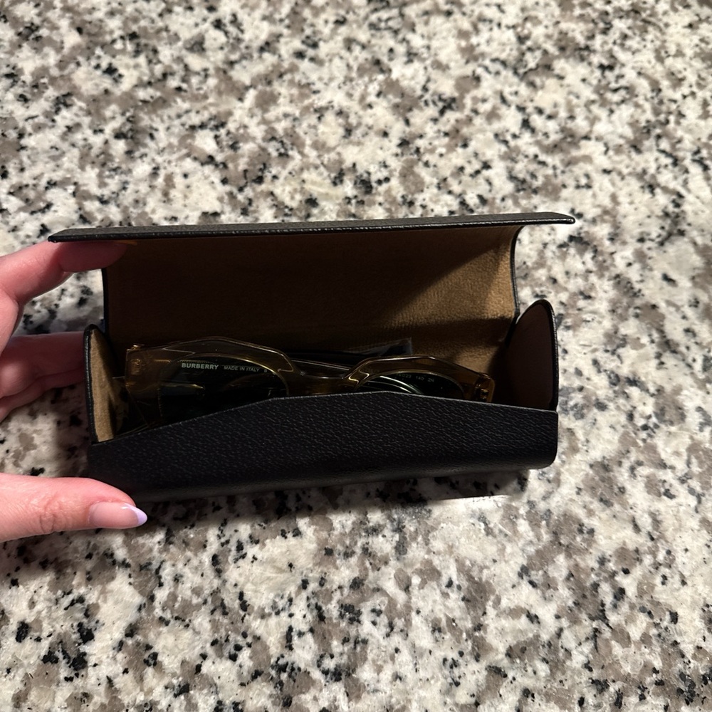 Burberry Sunglasses with Green Lenses - Picture 4 of 4